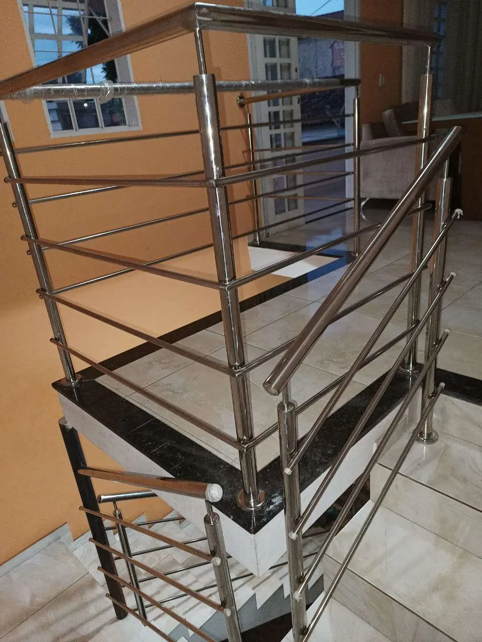 Corirmao com guarda corpo inox — Guarda-corpo em inox